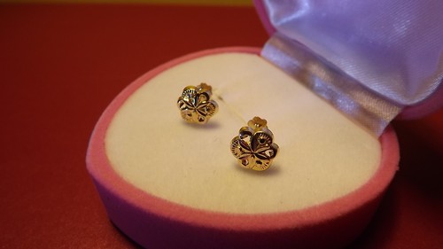 22ct asian yellow gold shining - asian,