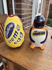 Crème Egg And Penguin Biscuit