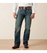 ARIAT M5 straight fit, straight leg jeans *size 28W 32L* MEASURED $89.95rrp NEW