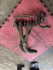 Ford escort mk5  2.0l DOHC 16v RS2000 exhaust manifold