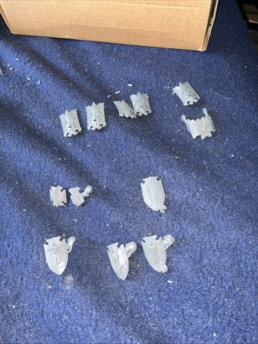 Warhammer 40k various shield - 40k,