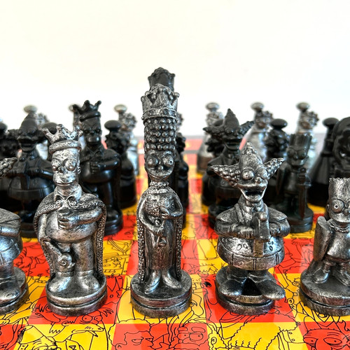The simpsons vintage chess set - the,