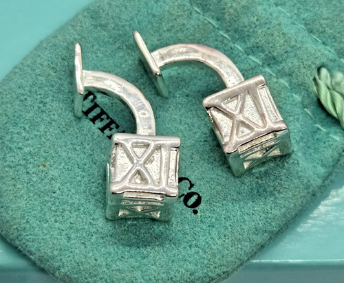Tiffany atlas cube - co,