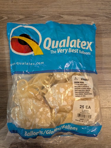 Qualatex stuffed - 25, 18"