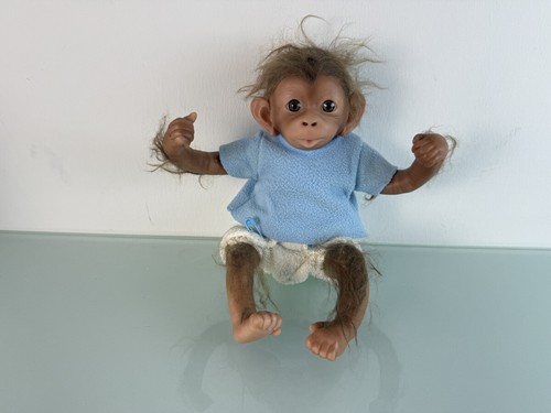 Artist doll collector linda - collector,