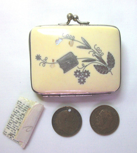 Antique coin purse - purse, contents