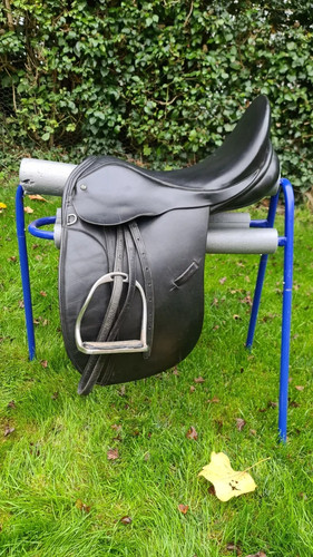 Black leather sandringham - 17",