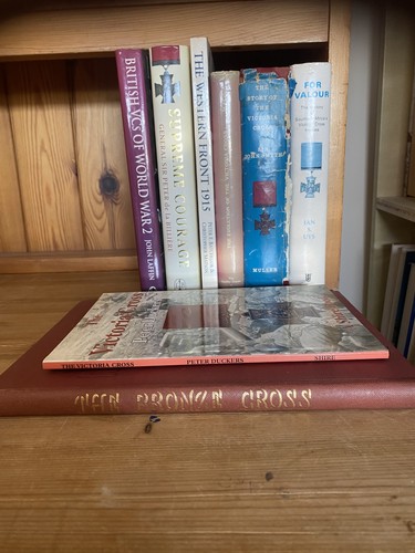 Victoria cross bks - cross,
