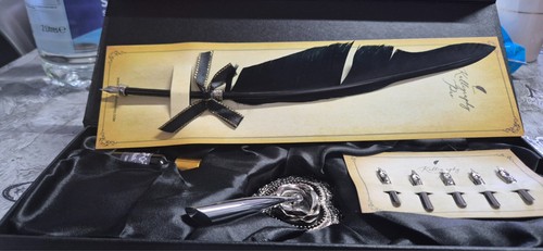 Delicate pen writing quill - pen,