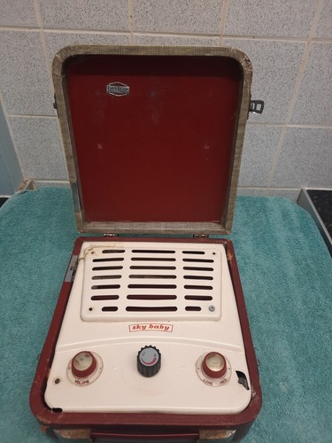 1950s ever ready - 1950s, sky