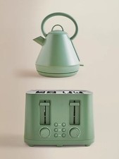 Kettle & 4 - Slice  Toaster