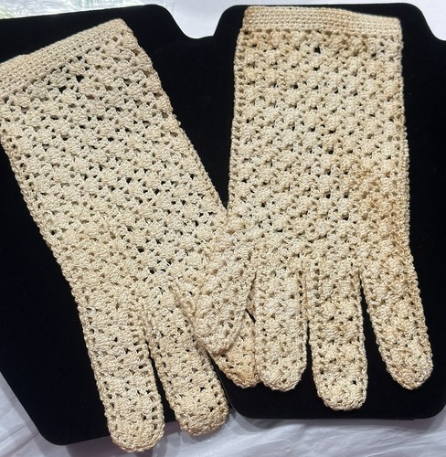Vintage ivory crocheted lace - ivory,