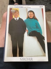 SIRDAR WASH ‘N’ WEAR CHILD SWEATERS DOUBLE CREPE DK KNITTING PATTERN