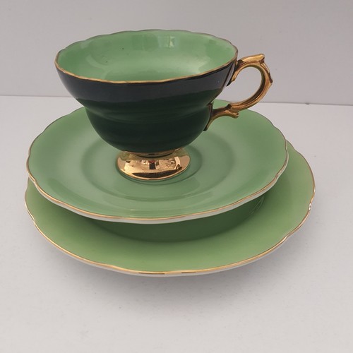 Beautiful trio a cup - of,