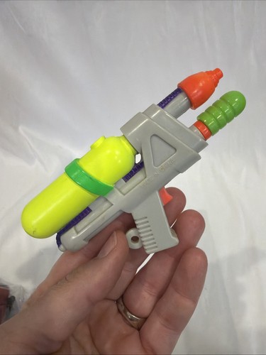 Super soaker keychain - keychain, 1995