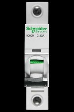 SCHNEIDER 32 AMP CURVE C 10kA