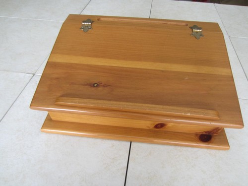 Vtg wooden slant - vtg, top