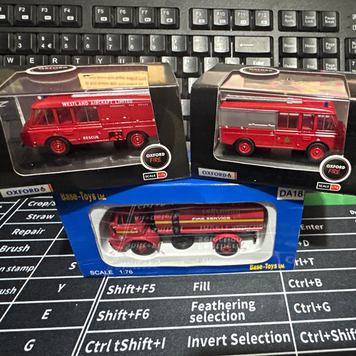 Oxford diecast fire land - oxford,
