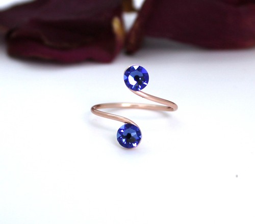 Adjustable toe rings made - toe, with