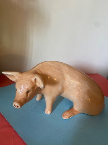 Bovey pottery sitting pig - bovey,
