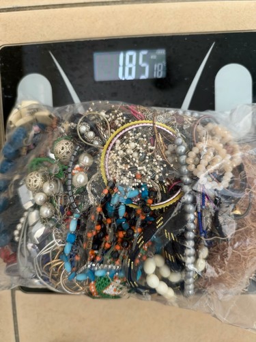 5kg costume jewellery job - 4.5kg,