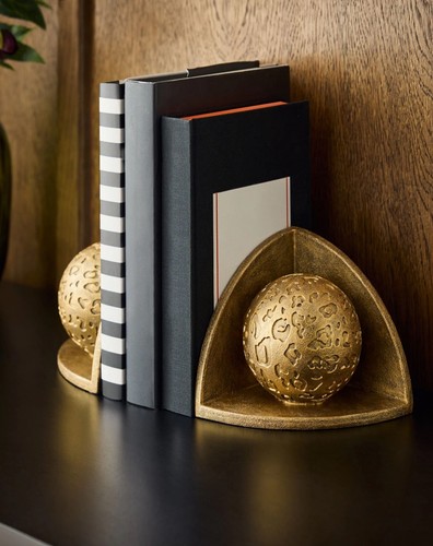 Gold leopard embossed ball - embossed,