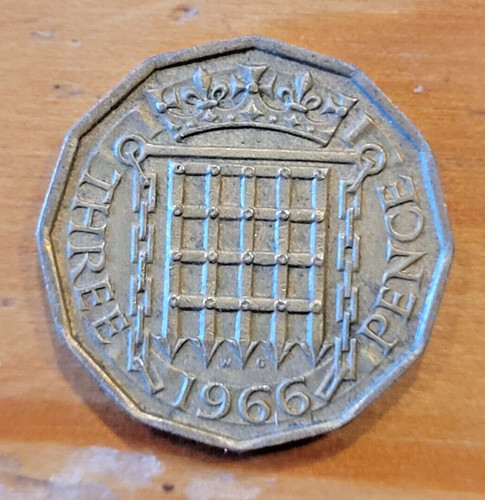 1966 queen elizabeth - queen,
