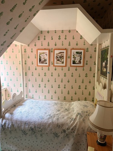 Poster single painted bed - single,