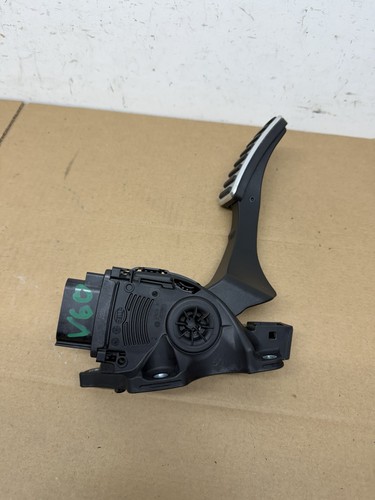 Volvo v60 accelerator - 10-13,