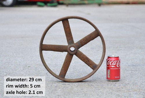 Old vintage cast - old, iron