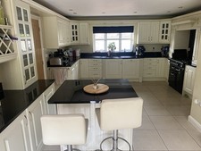 Black Granite Worktop, 6 Pieces totalling Over 8M in Length. Great Condition