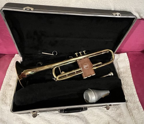 Bach tr300 trumpet with hard - trumpet,