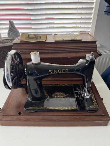 Antique singer sewing machine - sewing,