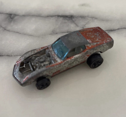 Vintage 1975 hot wheels - hot,