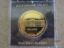Medal Harrods' Buckinggham Palace 22ct Gold Plated