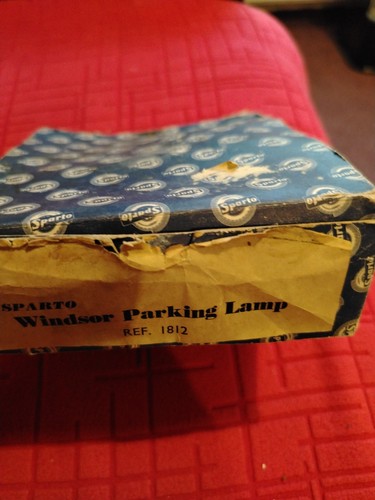 Sparto windsor parking - parking, lamp