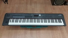 Roland 2000 synthesizer - rd-2000,