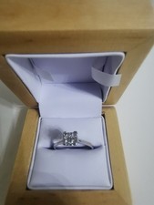 18K WHITE GOLD /  CLUSTER