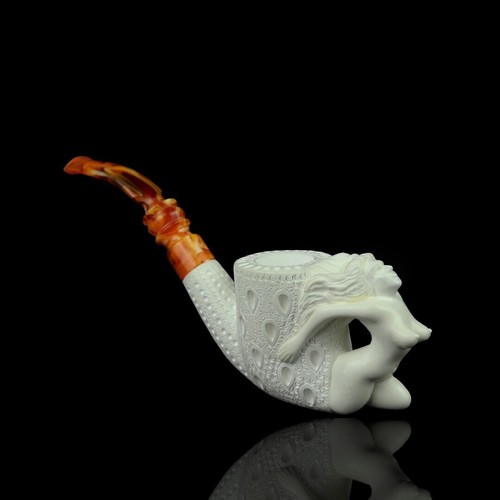 Nude lady pipe - nude,