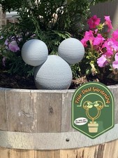 Mickey Modern Outdoor Garden