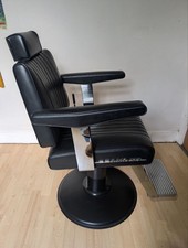Belmont Black Takara Dainty Barber Chair Height Adjustable (Used In VGC)