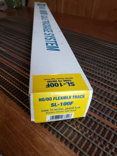 Peco 100 flexible track - flexible,
