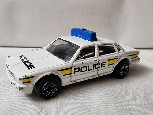 Corgi police car 64 - police, car.