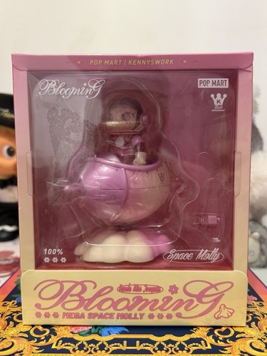 Mega space molly - space, blooming