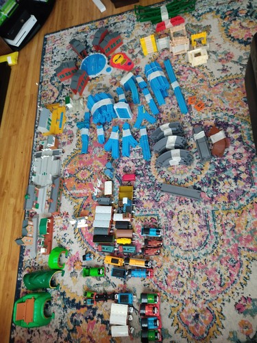 Thomas tank engine 209pcs - tank, engine.