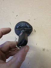 07-14 Fiat 500 Locking Fuel