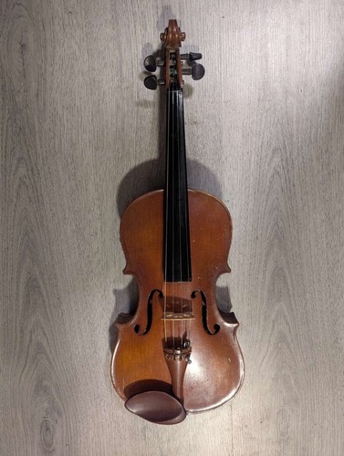 Antique violin case and - violin,,