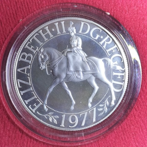 1977 queen elizabeth ll - elizabeth,