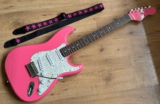 Encore Pink Stratocaster Type
