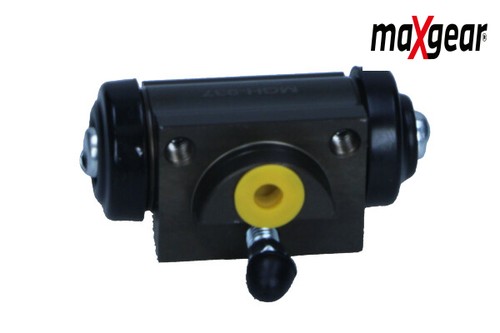 Rear wheel brake - rear,